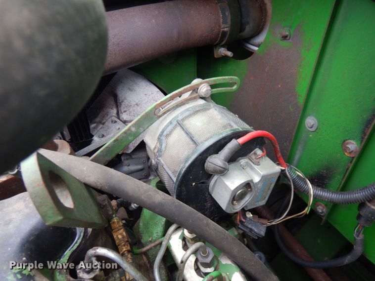 image for item MH9042 1988 John Deere 8820 Titan II  combine