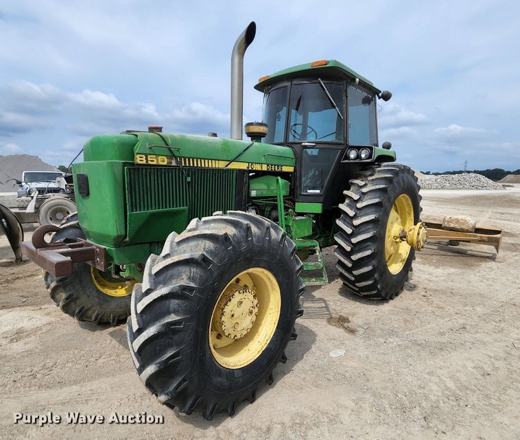 image for item MK9158 1987 John Deere 4850  MFWD tractor
