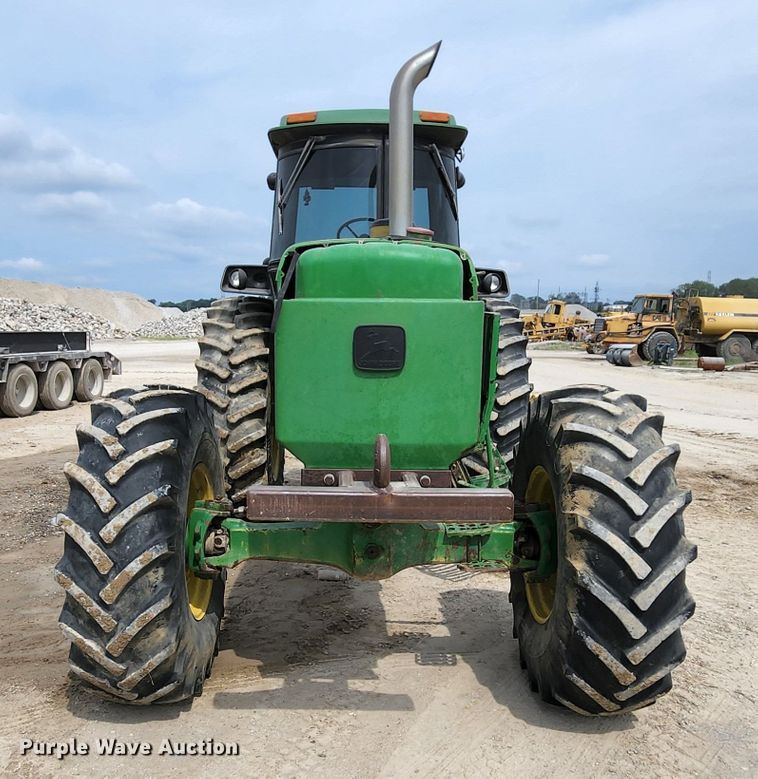 image for item MK9158 1987 John Deere 4850  MFWD tractor