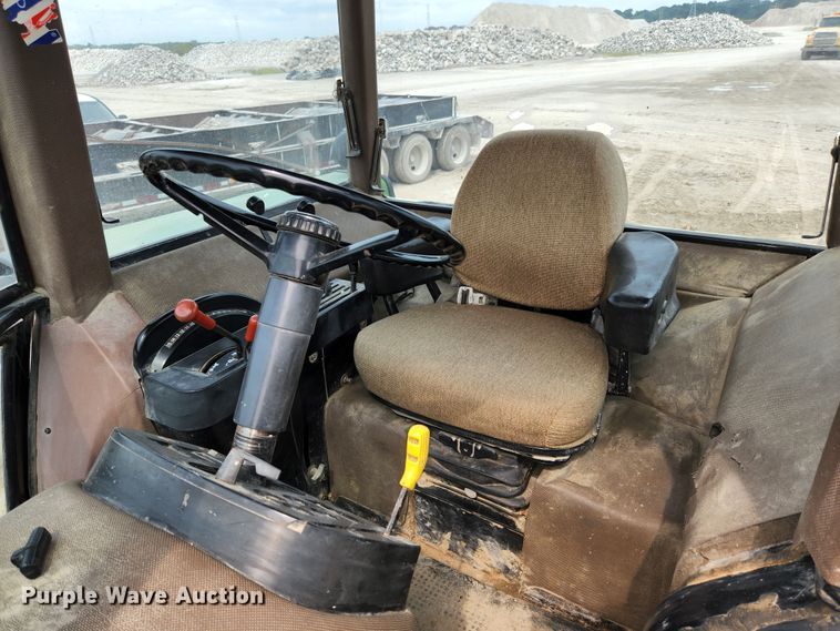 image for item MK9158 1987 John Deere 4850  MFWD tractor