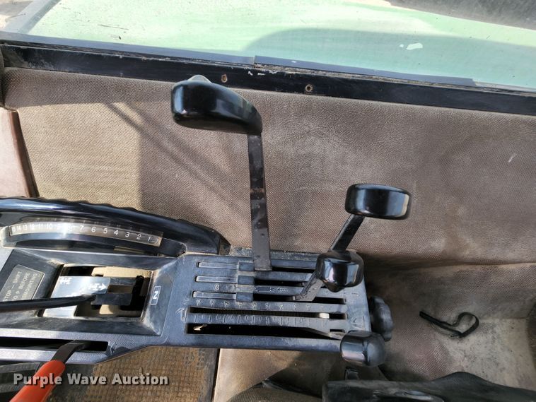 image for item MK9158 1987 John Deere 4850  MFWD tractor