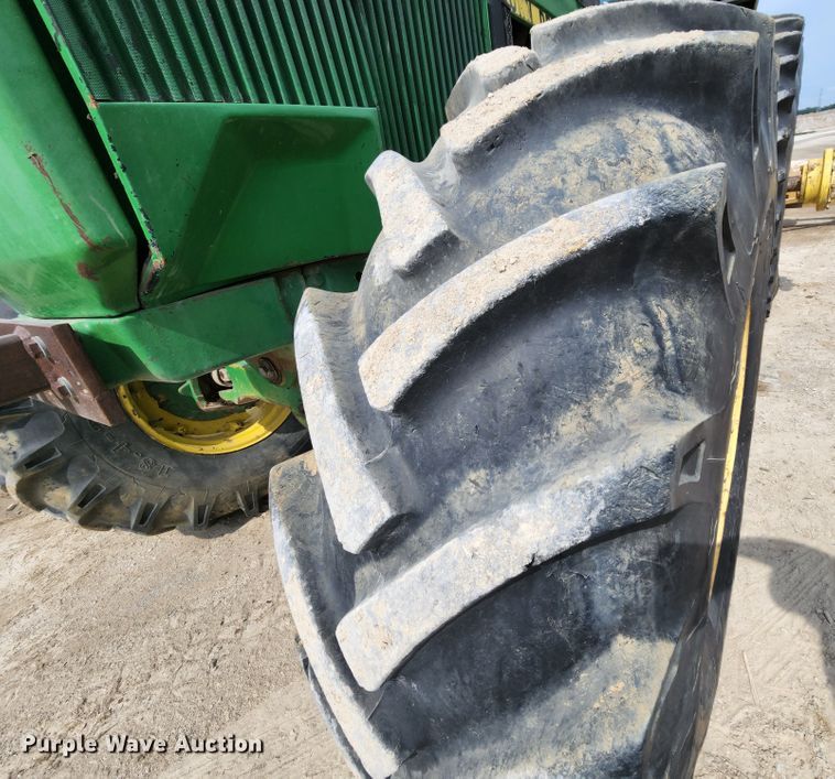 image for item MK9158 1987 John Deere 4850  MFWD tractor