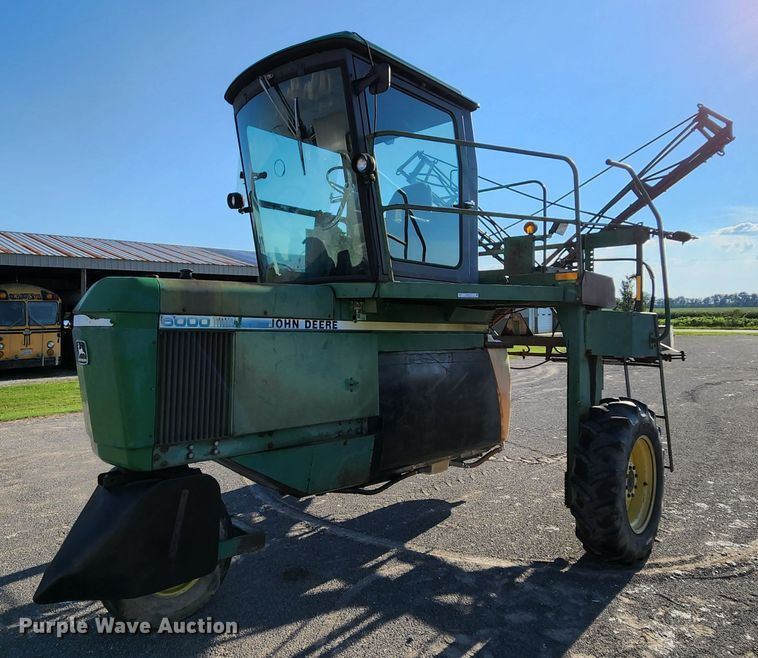 image for item MK9177 John Deere 6000  sprayer