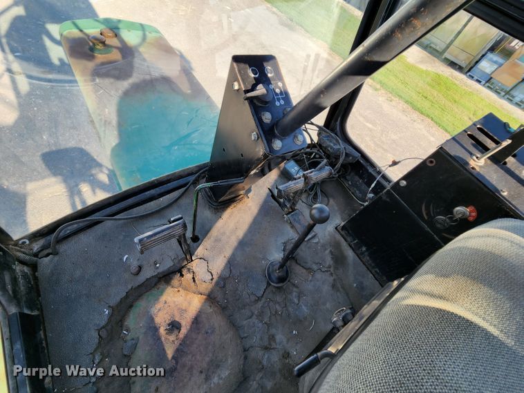 image for item MK9177 John Deere 6000  sprayer