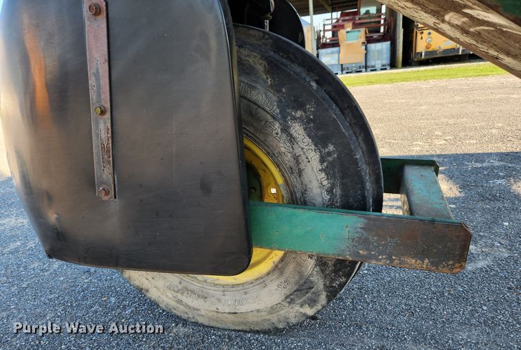 image for item MK9177 John Deere 6000  sprayer