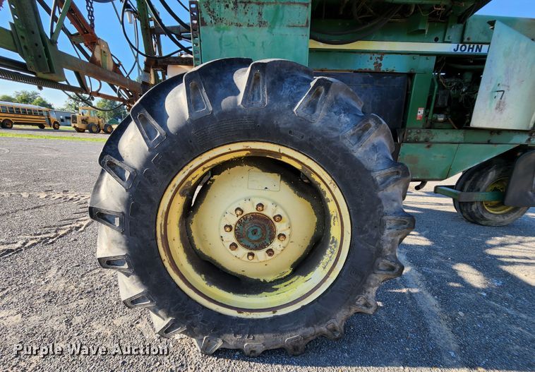 image for item MK9177 John Deere 6000  sprayer
