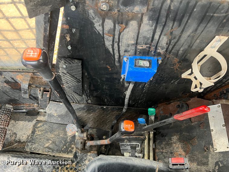 image for item MR9791 New Holland TB120  MFWD tractor