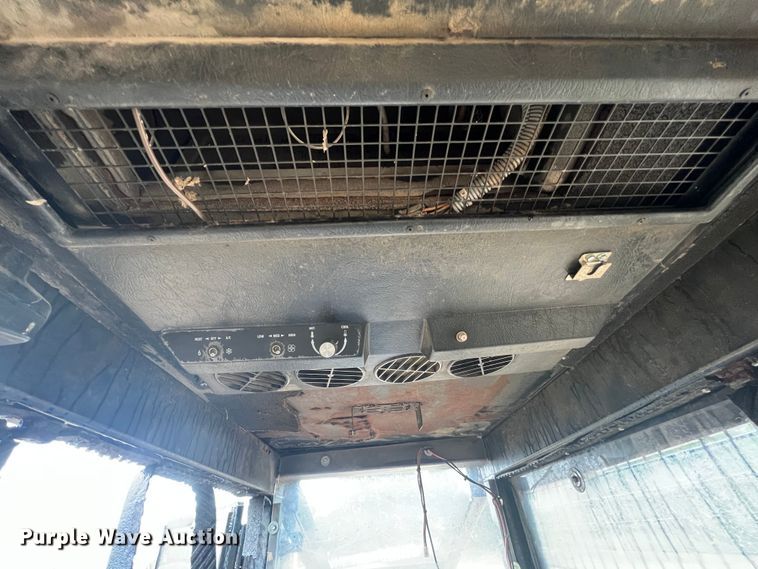 image for item MR9791 New Holland TB120  MFWD tractor