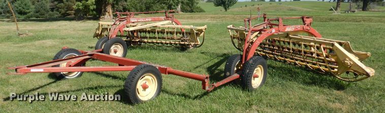image for item MU9722 (2) New Holland hay rakes