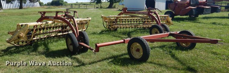 image for item MU9722 (2) New Holland hay rakes
