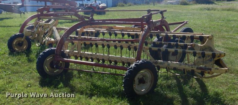 image for item MU9722 (2) New Holland hay rakes