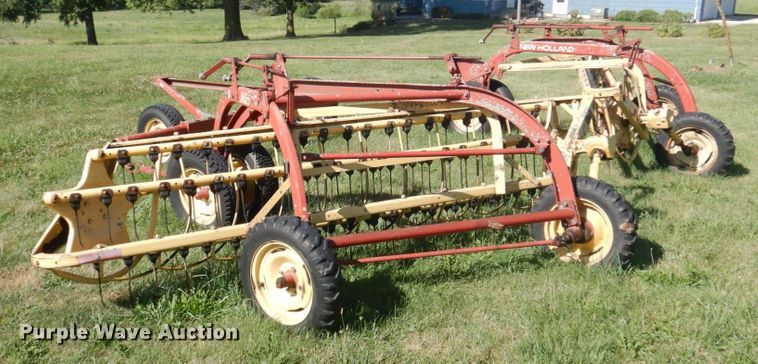 image for item MU9722 (2) New Holland hay rakes
