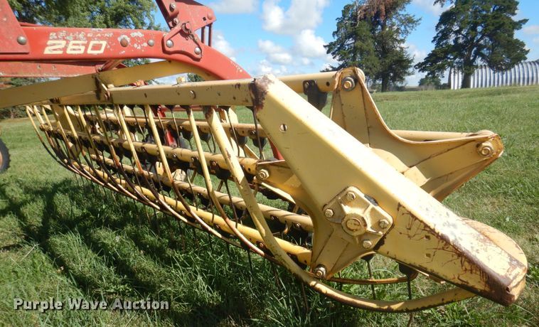 image for item MU9722 (2) New Holland hay rakes