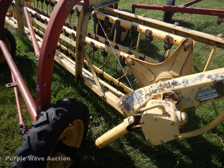 image for item MU9722 (2) New Holland hay rakes