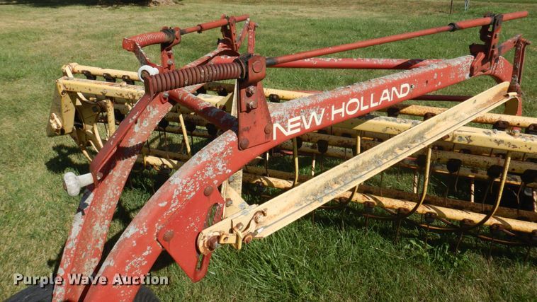 image for item MU9722 (2) New Holland hay rakes