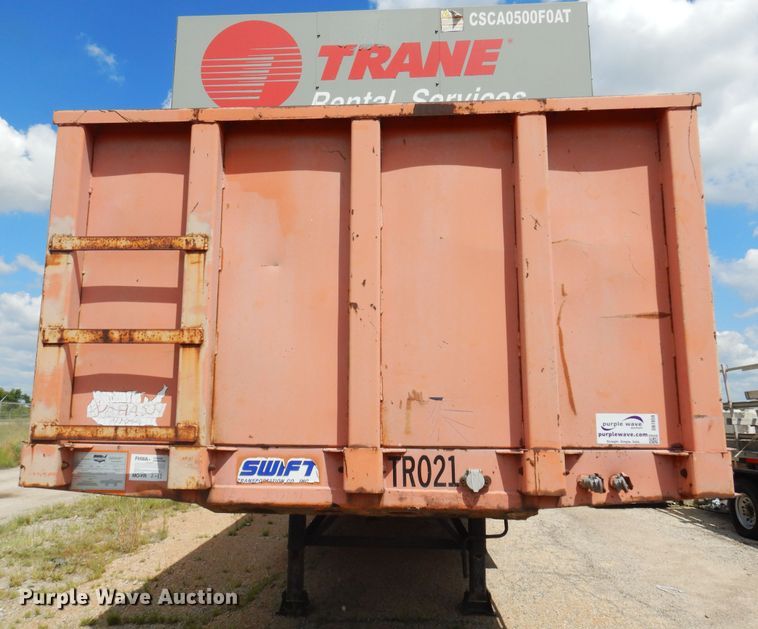 image for item DB7859 1997 Wabash National  flatbed trailer with chiller