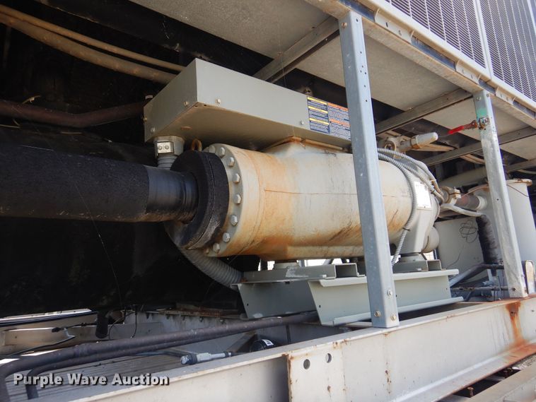 image for item DB7859 1997 Wabash National  flatbed trailer with chiller