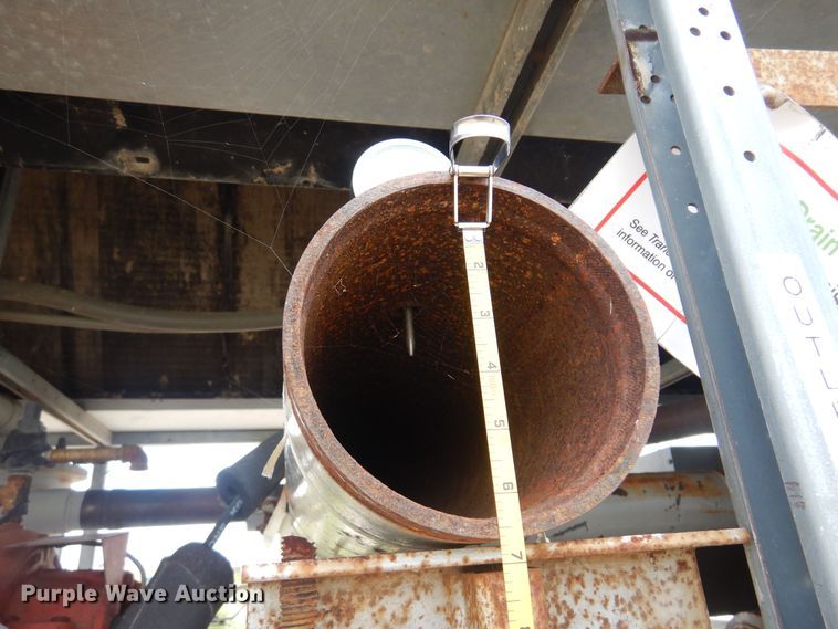 image for item DB7859 1997 Wabash National  flatbed trailer with chiller