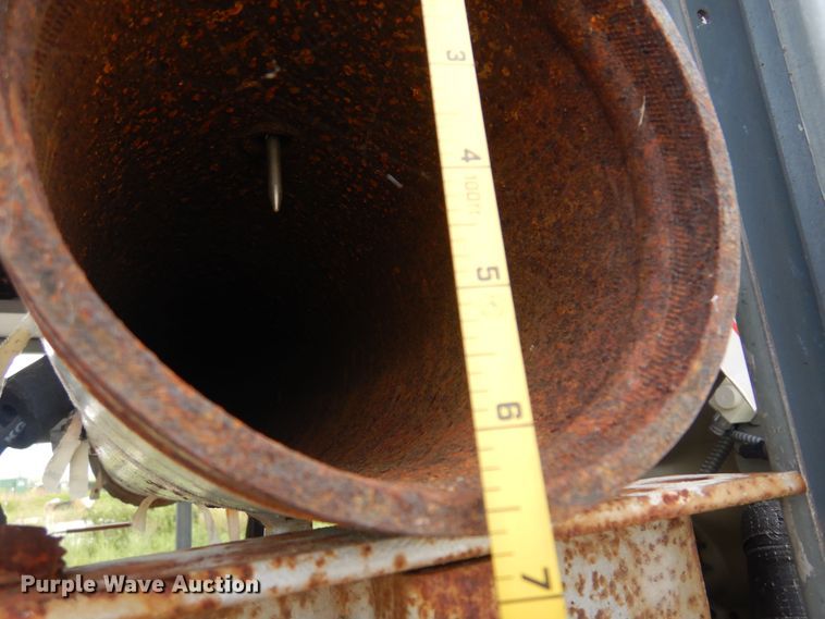 image for item DB7859 1997 Wabash National  flatbed trailer with chiller