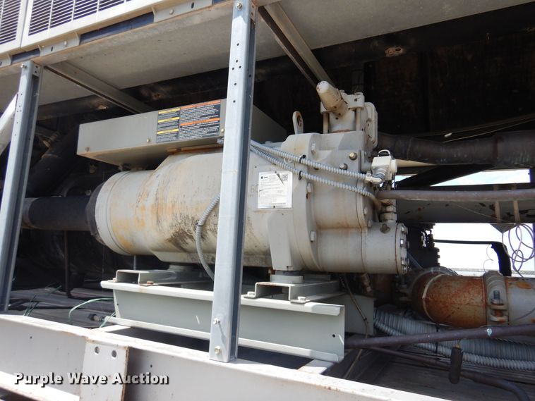 image for item DB7859 1997 Wabash National  flatbed trailer with chiller