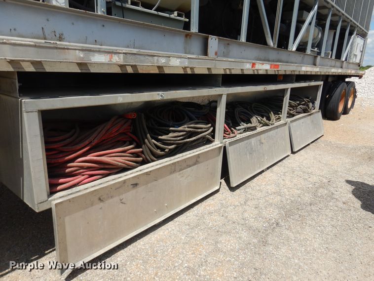image for item DB7859 1997 Wabash National  flatbed trailer with chiller