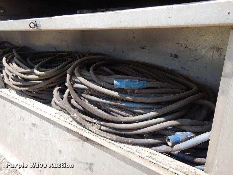 image for item DB7859 1997 Wabash National  flatbed trailer with chiller