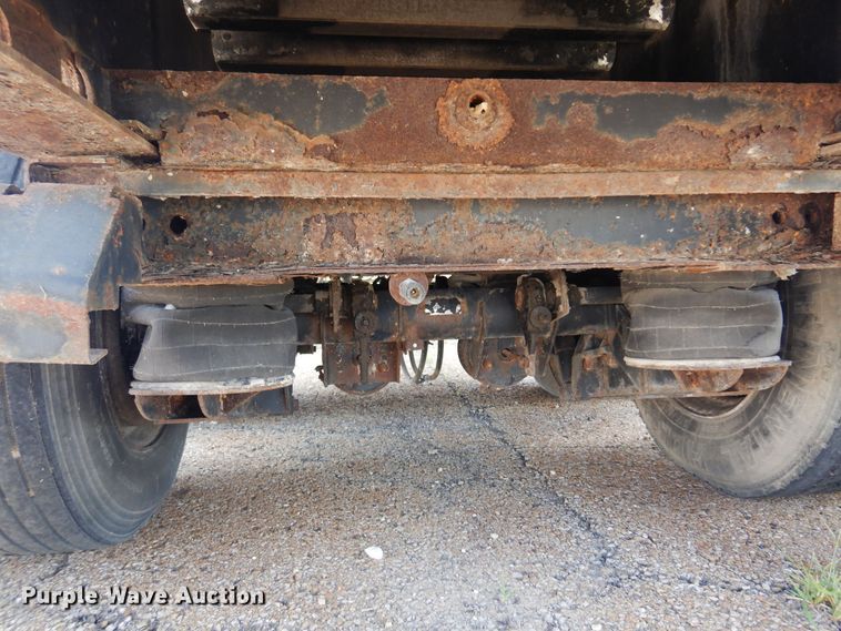 image for item DB7859 1997 Wabash National  flatbed trailer with chiller