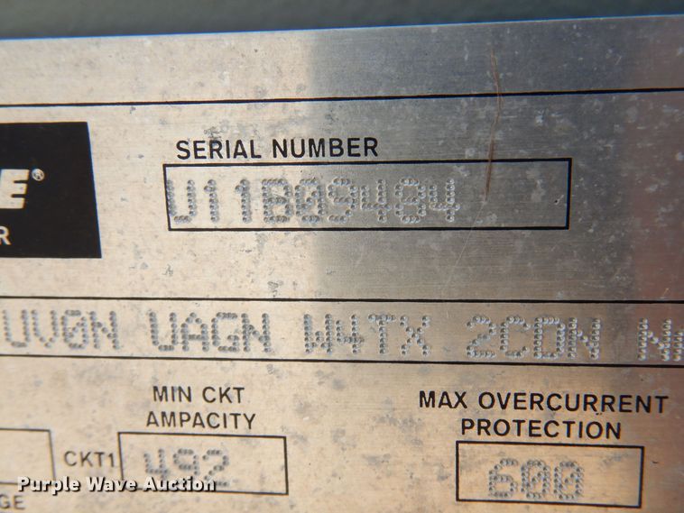 image for item DB7859 1997 Wabash National  flatbed trailer with chiller