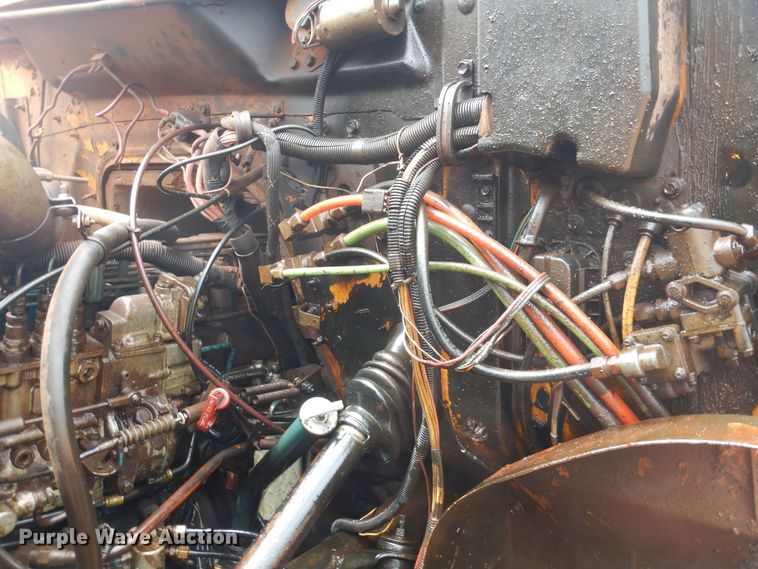 image for item DB7960 1997 International 4900  dump truck