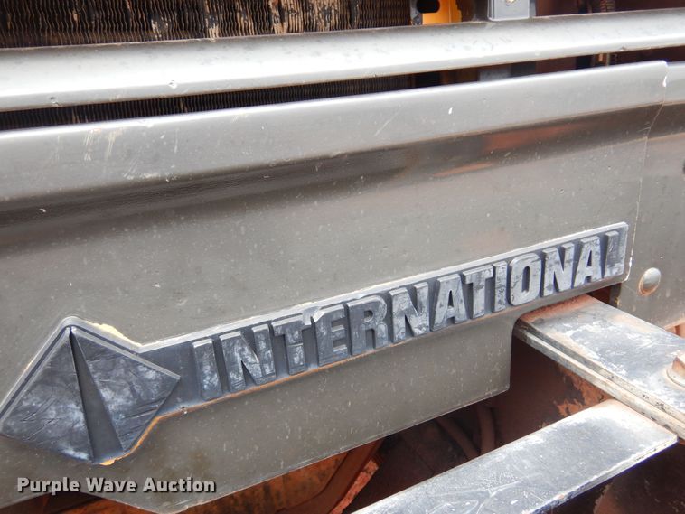 image for item DB7960 1997 International 4900  dump truck