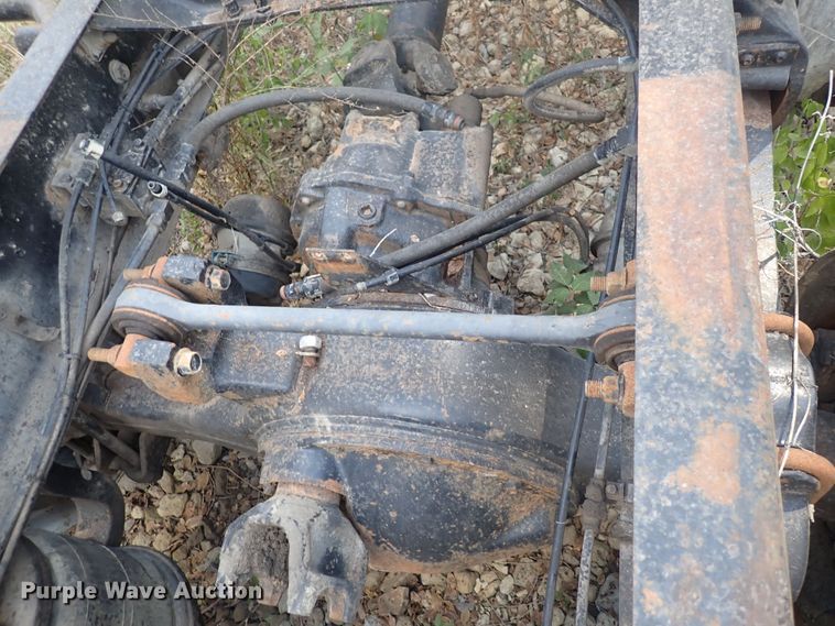 image for item DF8353 1995 Mack CH613  truck cab and chassis