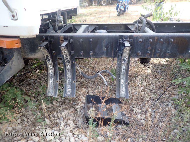 image for item DF8353 1995 Mack CH613  truck cab and chassis