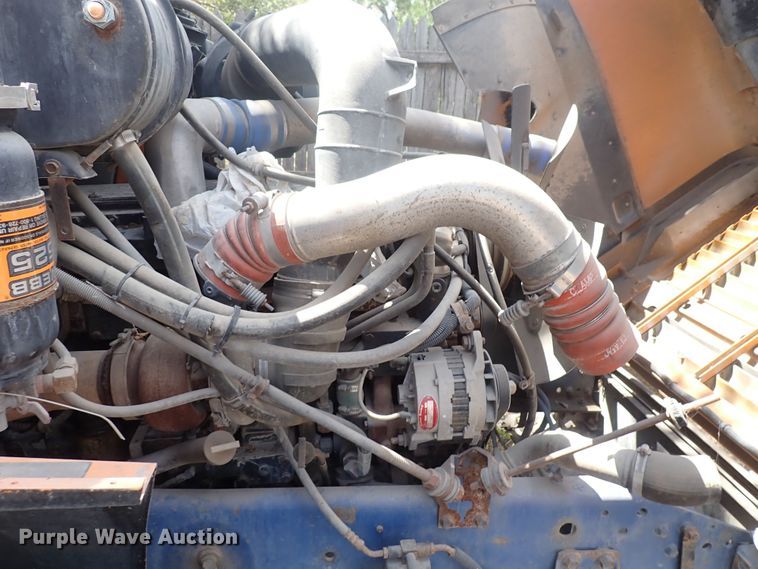 image for item DF8354 1995 International 8200  dump truck