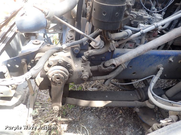 image for item DF8354 1995 International 8200  dump truck