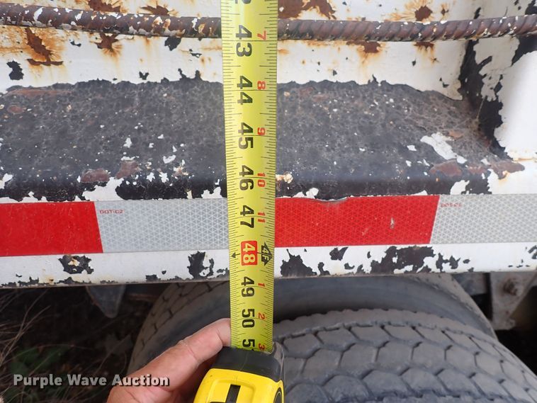 image for item DF8354 1995 International 8200  dump truck