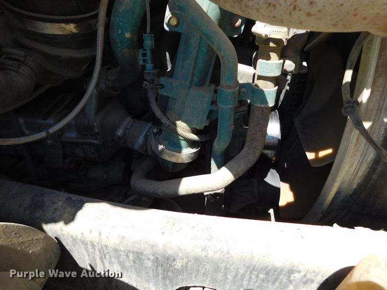 image for item DJ7714 2009 Volvo VNL  semi truck