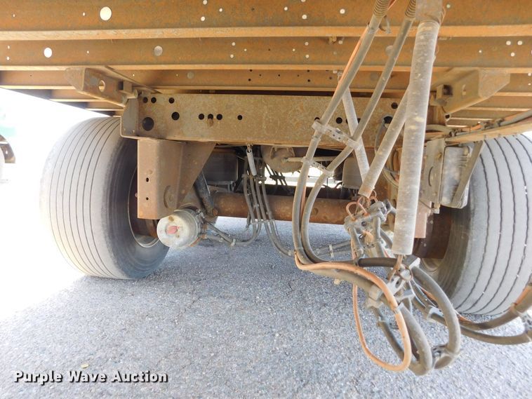 image for item DJ7715 2009 Utility 3000R  refrigerated van trailer