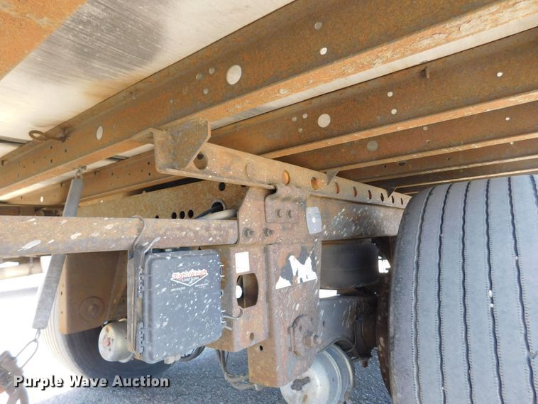 image for item DJ7715 2009 Utility 3000R  refrigerated van trailer