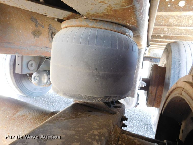 image for item DJ7715 2009 Utility 3000R  refrigerated van trailer