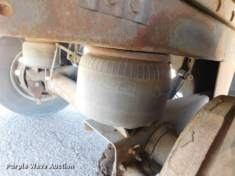 image for item DJ7715 2009 Utility 3000R  refrigerated van trailer