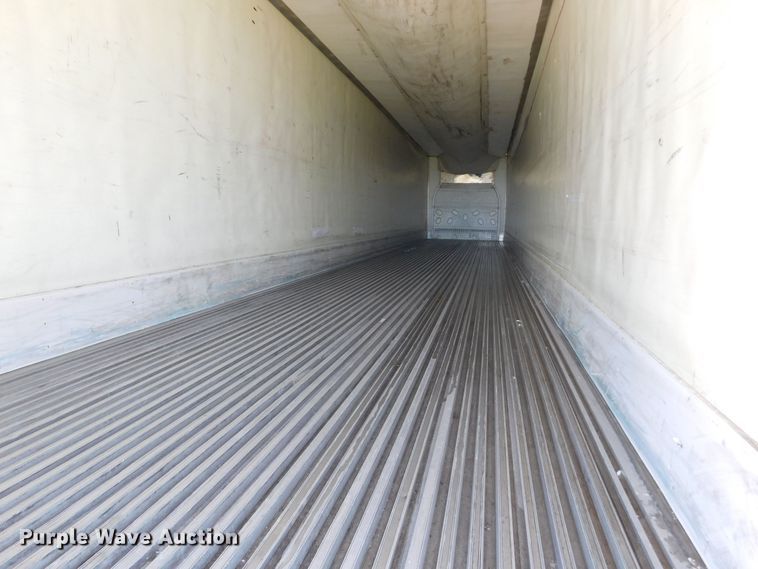 image for item DJ7715 2009 Utility 3000R  refrigerated van trailer