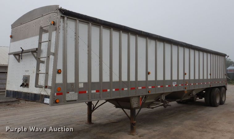 image for item DK2024 1998 Cornhusker 800  grain trailer