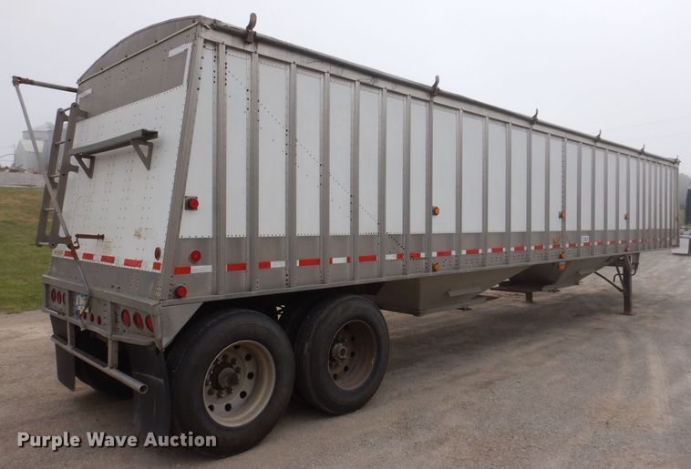 image for item DK2024 1998 Cornhusker 800  grain trailer