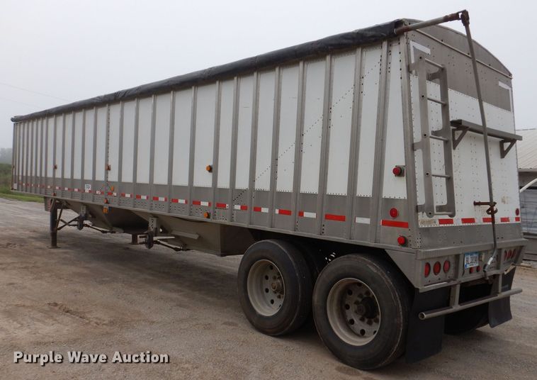 image for item DK2024 1998 Cornhusker 800  grain trailer