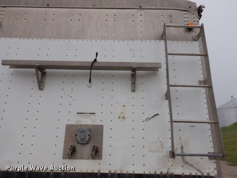 image for item DK2024 1998 Cornhusker 800  grain trailer