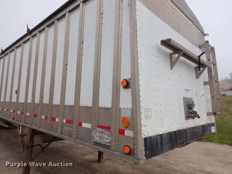 image for item DK2024 1998 Cornhusker 800  grain trailer