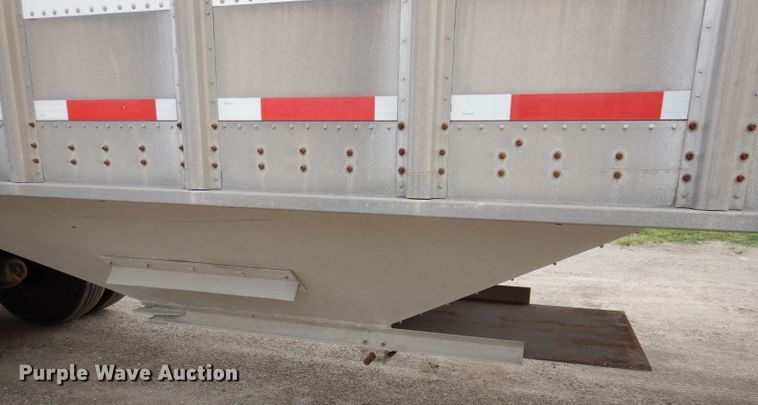 image for item DK2024 1998 Cornhusker 800  grain trailer