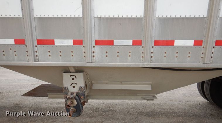 image for item DK2024 1998 Cornhusker 800  grain trailer