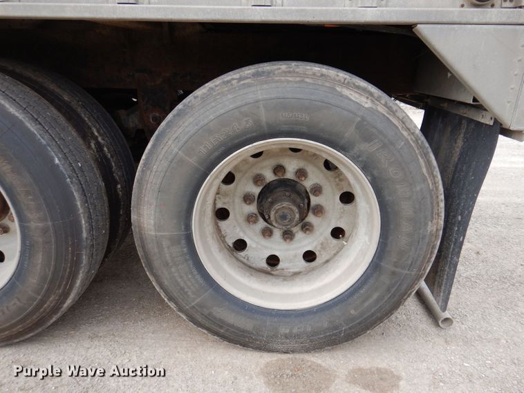 image for item DK2024 1998 Cornhusker 800  grain trailer