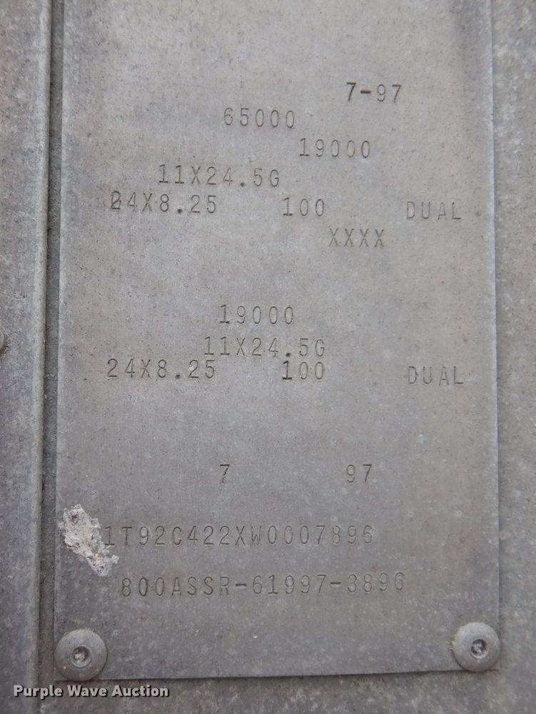 image for item DK2024 1998 Cornhusker 800  grain trailer